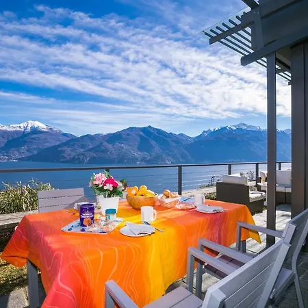 Sleeps 4 Pool Air Con Apartment Menaggio