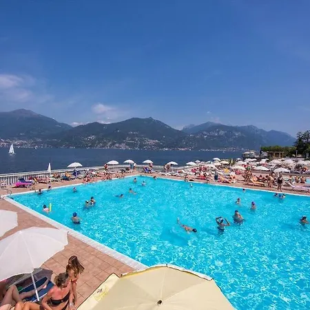 Sleeps 4 Pool Air Con * Menaggio